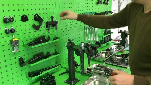 Струбцина для разборки и сборки насос форсунок и секций PLD. ST02 смотреть онлайн