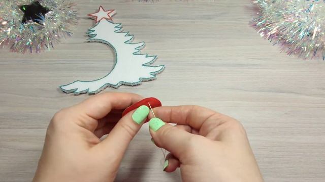 Новогодняя елочная игрушка на тему ПДД из пенопласта своими руками пошагово // поделка по пдд
