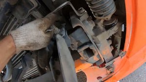 как снять радиатор охлаждения на автомобиле Даф