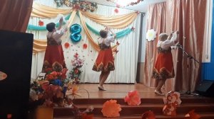 Взрослый танцевальный коллектив "Селяночка" - Танец с платочками