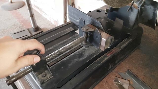 Cortadora sensitiva Metabo смотреть онлайн