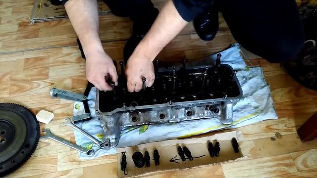 Работа с ГБЦ 21213 разборка сборка .