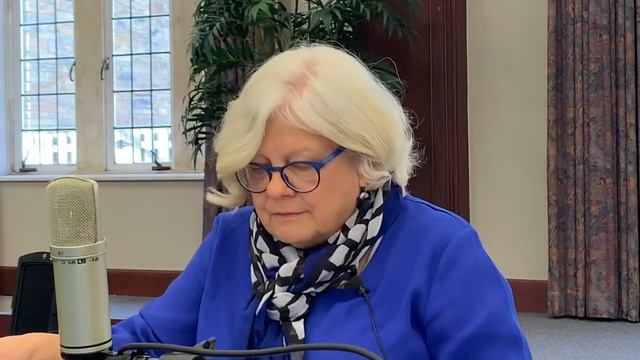 Poet's Corner ft. Brenda Butka смотреть онлайн