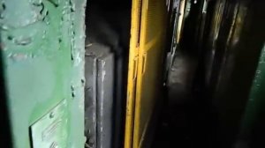 Сталк на списанный электровоз ВЛ82м. Покемон в кабине.