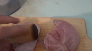 Мясо жареное, в сметане с луком.
