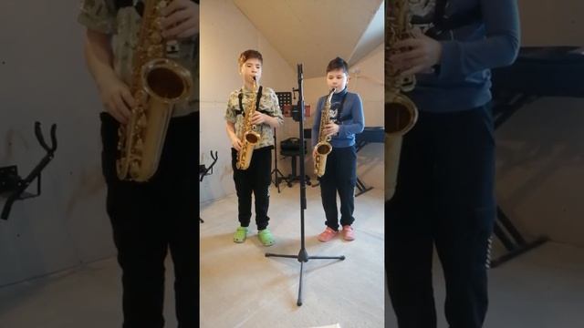 Mission: Impossible - саксофоны смотреть онлайн