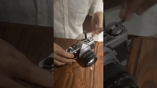 Olympus 70s Camera - Street photography Delhi India смотреть онлайн