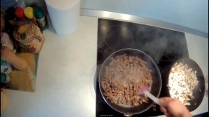 Бефстроганов. Говядина с грибами и сливками.