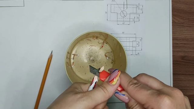 Как ЗАТОЧИТЬ КАРАНДАШ ножом смотреть онлайн