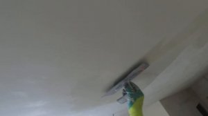 Шпаклюем бетонный потолок (3 слой) финишной шпаклевкой. Гладилка+Мультифиниш = Качество!!