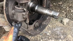 Замена ступичных подшипников на Isuzu Giga