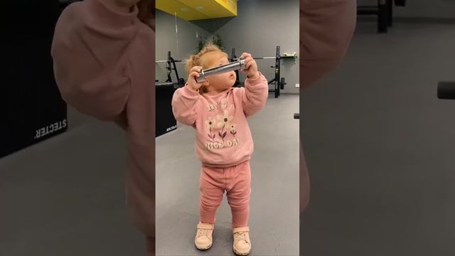 Краснодар- Сквер Изумрудный#спорт #краснодар #доброеутро #зарядка #мужик #здоровье #зож #парк смотреть онлайн