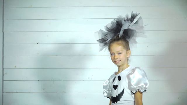 Костюм Привидения смотреть онлайн