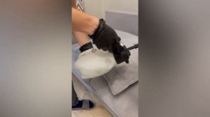 Химчистка дивана. Убираем пятна от ручки и фломастера.