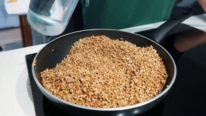 Как вкусно приготовить рассыпчатую гречку на гарнир