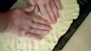 Тертый пирог с вишней