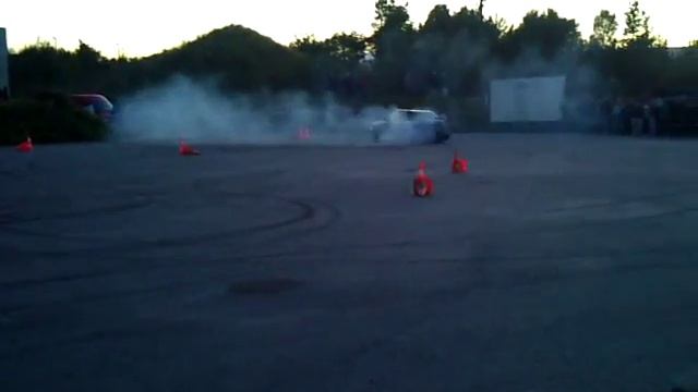 Mercedes 190E 2.3 16v cosworth drift смотреть онлайн