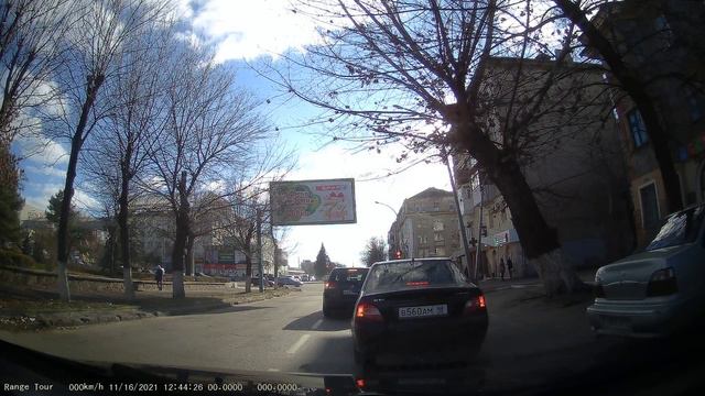 Луганск, ул. Коцюбинского, Котельникова, Советская. 2021/11/16 смотреть онлайн