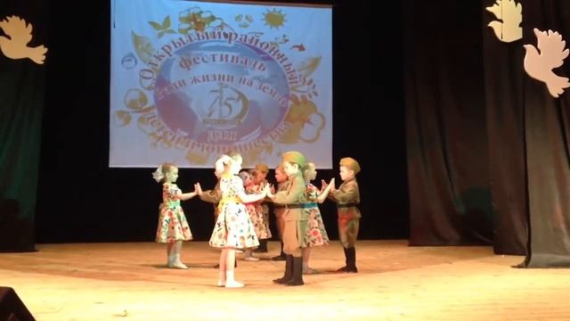 Танцевальная композиция "Память" Музыка Константина Листова, стихи Алексея Суркова. смотреть онлайн