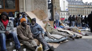 Париж зачищают от бездомных и мигрантов в связи с предстоящей Олимпиадой