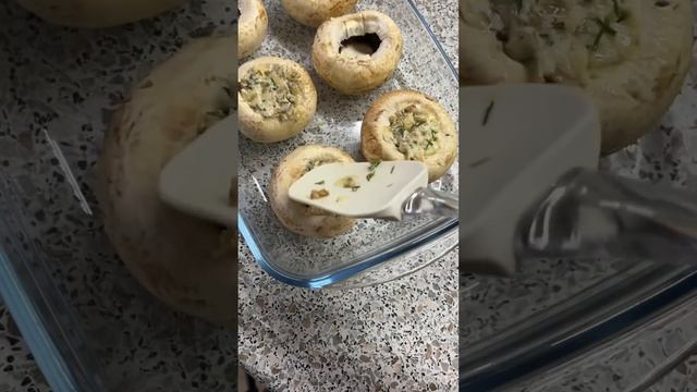 Картофель с фаршированными грибами ? рецепт в комментариях ? смотреть онлайн