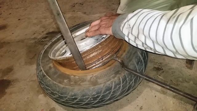 как я разбортировал колесо от скутера,немного неудачно смотреть онлайн