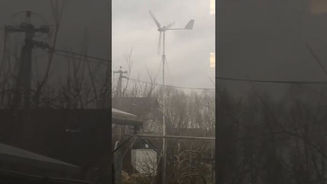 Последнее видео работы моего ветряка перед демонтажем….Мне очень жаль его, но.. смотреть онлайн