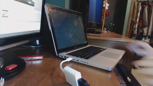 How to Connect Macbook Pro to TV [SETUP & SETTINGS] смотреть онлайн
