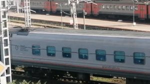 Электровоз ЭП20 068 с поездом №162М Москва-Феодосия.