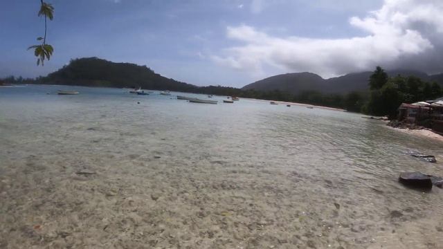 Del Place restaurant beach, Mahe, Seychelles смотреть онлайн
