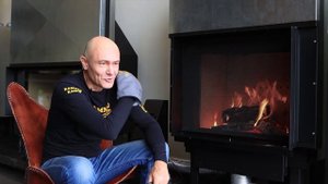 Камин: работа топки с гильотиной (поднятой дверцей вверх)