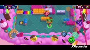 играю в ранговый бой в brawl stars.