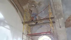 2018 год Ведутся работы по штукатурке внутри храма