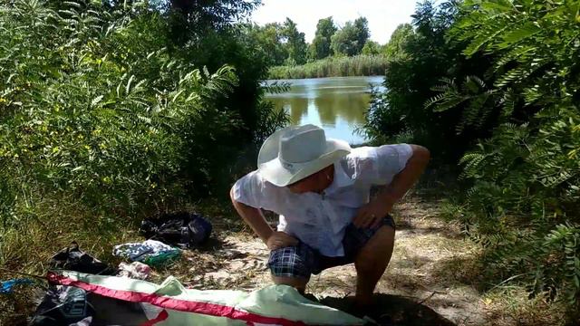 Отдых с палаткой - тентом на заливе Днепра "Трубы" . 2 залив возле дороги редутской . 06.08.2020 смотреть онлайн