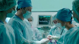 На Первом канале начинается многосерийный фильм "Заключение" с Викторией Исаковой в главной роли