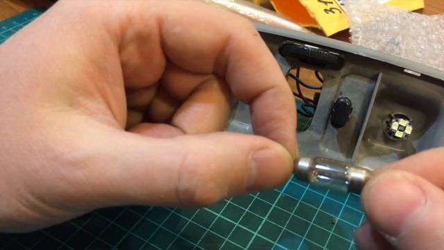 Замена лампочек в плафоне и дверях mazda MPV на диодные смотреть онлайн