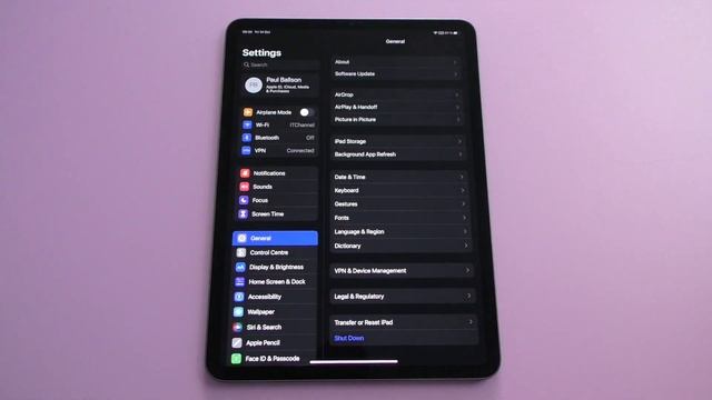 Apple iPad Pro 11 (2021) Incoming Call смотреть онлайн