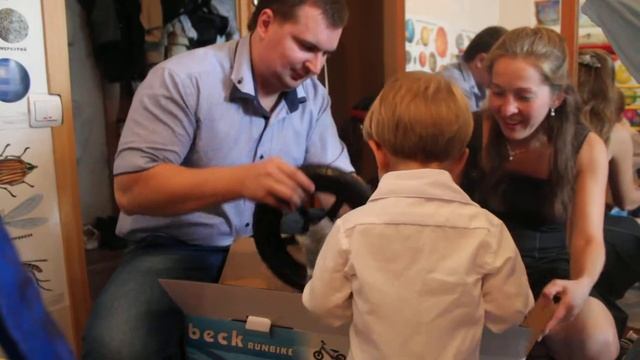 Беговел runbike - лучший подарок ребенку смотреть онлайн