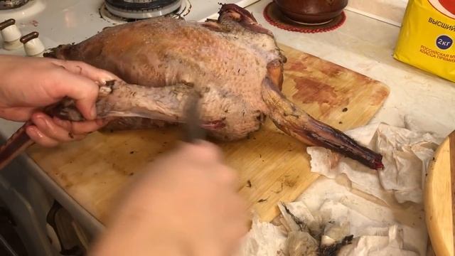 ГУСЬ В КАЗАНЕ / УЖИН смотреть онлайн