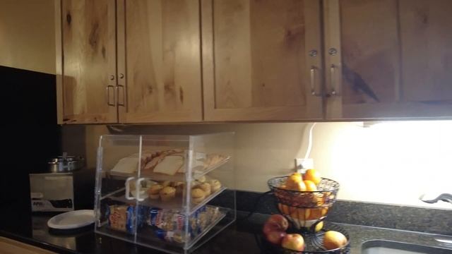 РУМТУР. САМЫЙ ДЕШЁВЫЙ ОТЕЛЬ в США смотреть онлайн