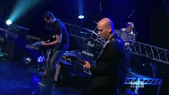 Docker Luke McPharlin singing on the Footy Show Sept 22, 2011 смотреть онлайн