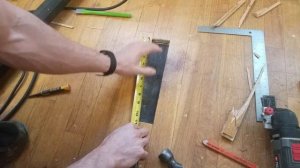 How to Replace Damaged Hardwood Floor Boards
