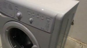 Стиральная машина Indesit IWB5103