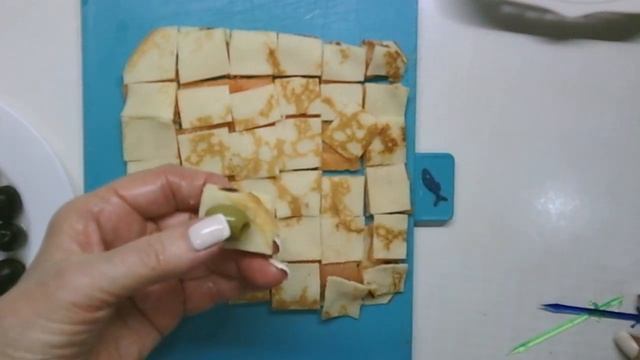 Не выбрасываем ни единого блинчика, а готовим чудесные канапе смотреть онлайн