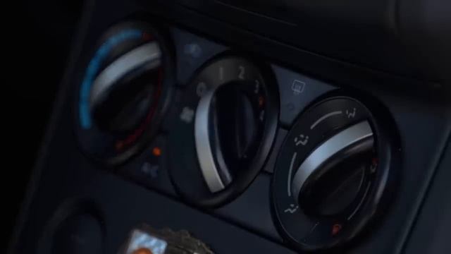 Ten niedrogi 7-osobowy SUV to japoński hit sprzedaży! #Zakup_Kontrolowany смотреть онлайн