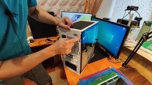 Монитор в системном блоке