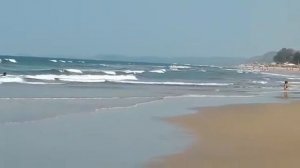 Mandrem beach, mandrem in case of waves .Мандрем пляж, Мандрем на случай волн .