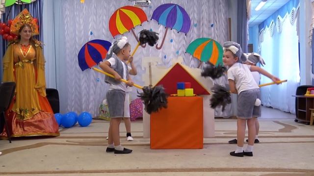 Сказка и басня Стрекоза и муравей | Утренник в садике смотреть онлайн