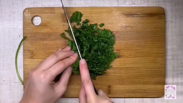 Любимые щи из детства, как готовила моя бабушка / Готовит дочь, 16 лет смотреть онлайн