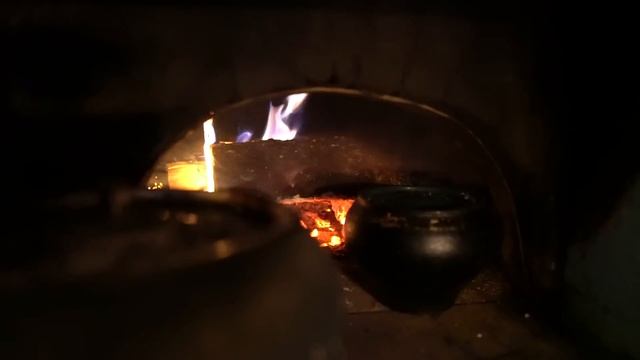 Old woman lives alone in a forest village. All the neighbors went to town for the winter. Russia смотреть онлайн
